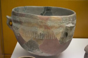Descubre el legado de la cerámica del Neolítico en la Comunidad Valenciana